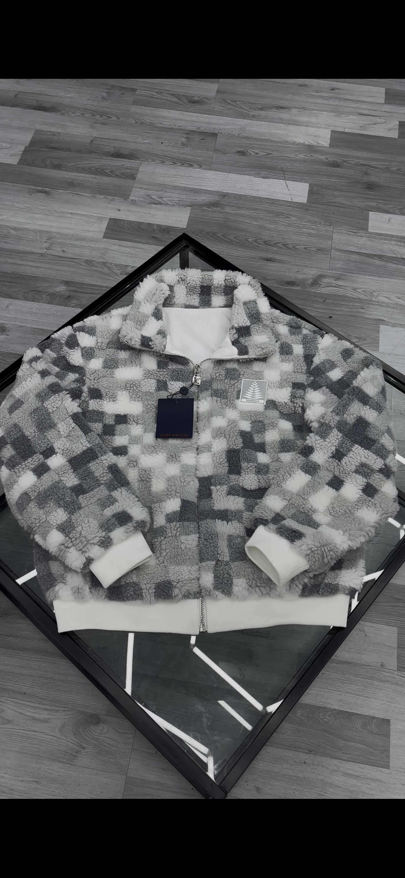 LV White Grey Fleece