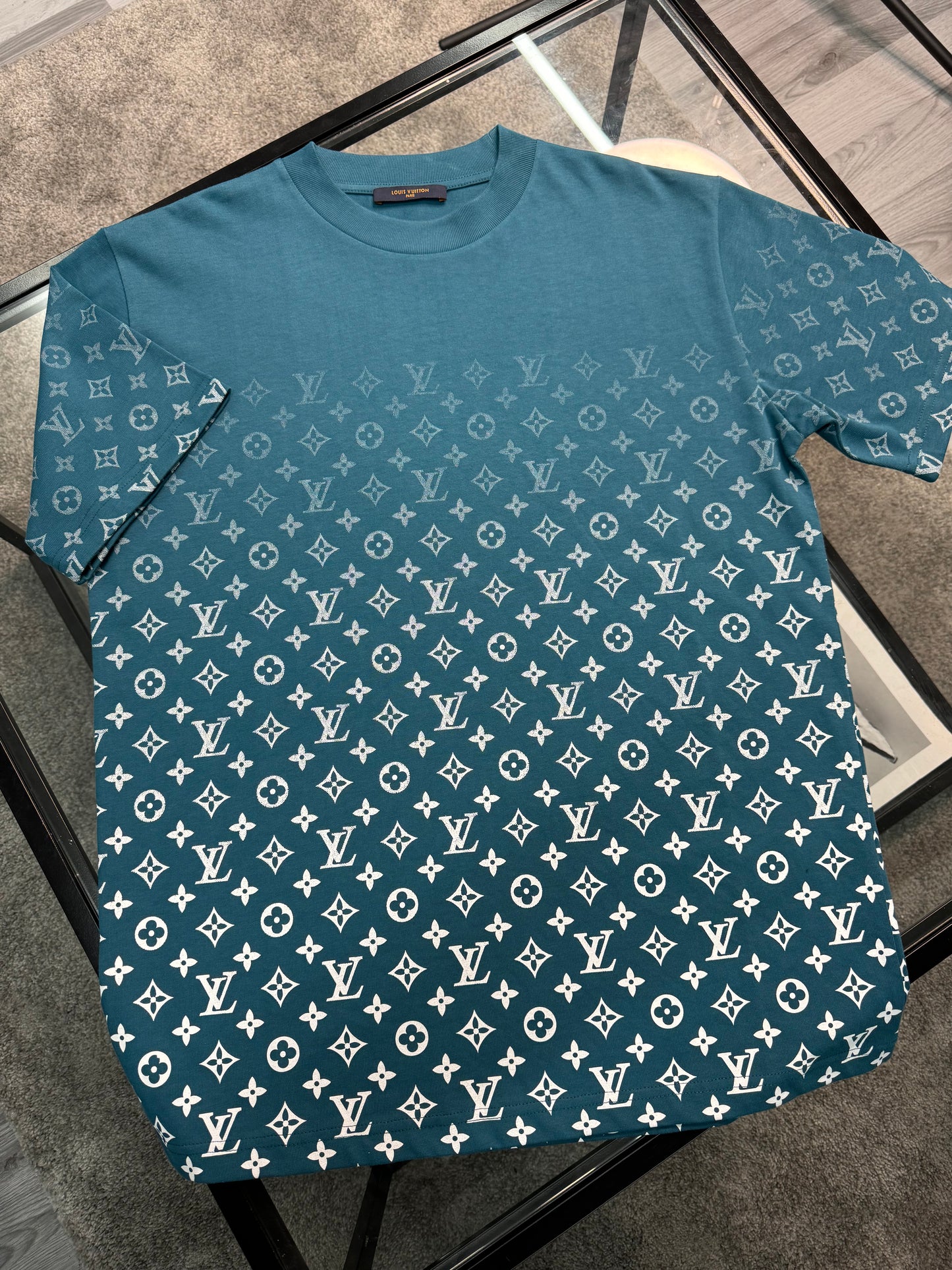 Louis Vuitton Blue and White Gradient Monogram T Shirt
