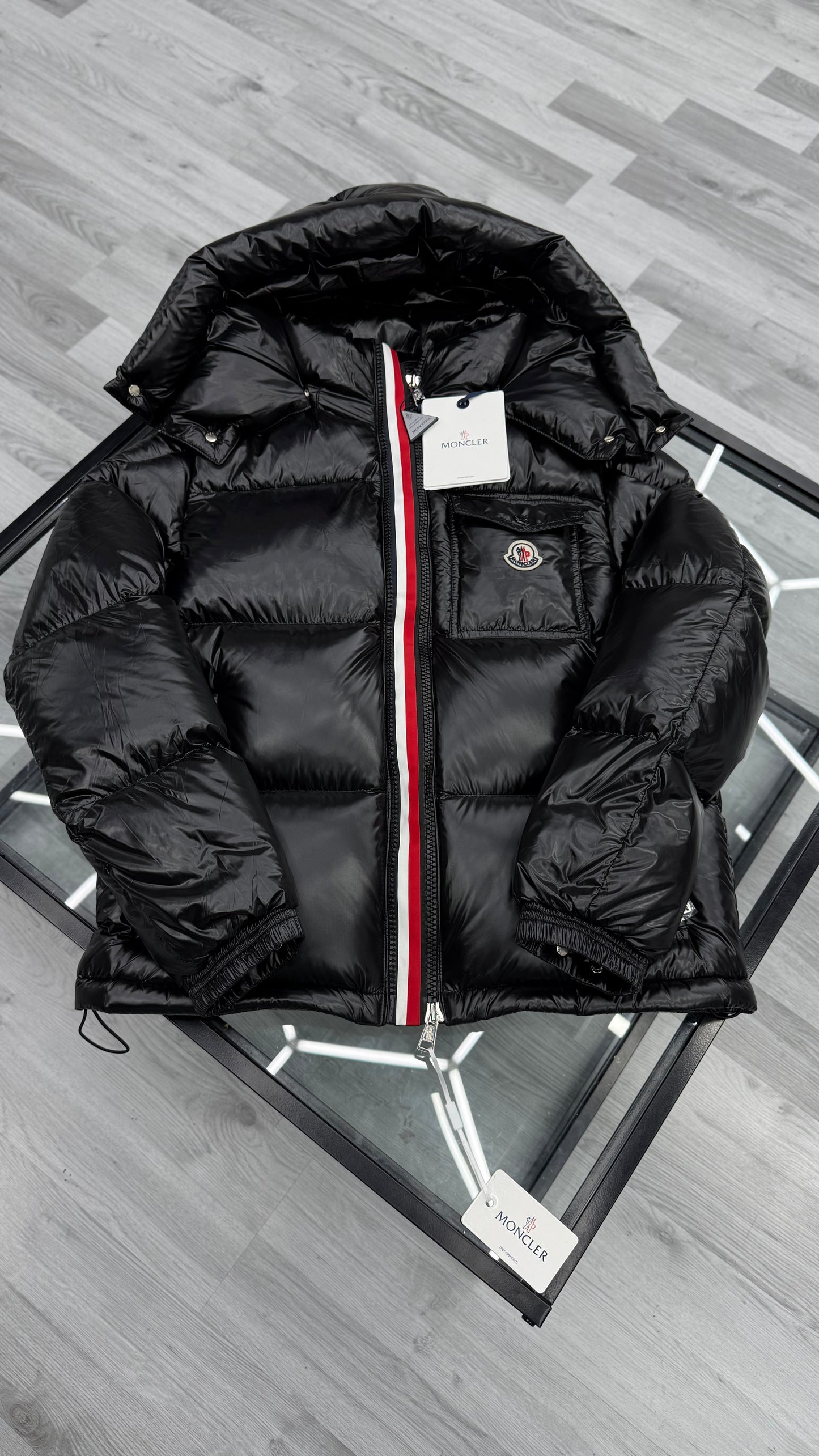 Moncler Montbeliard Short Down Jacket