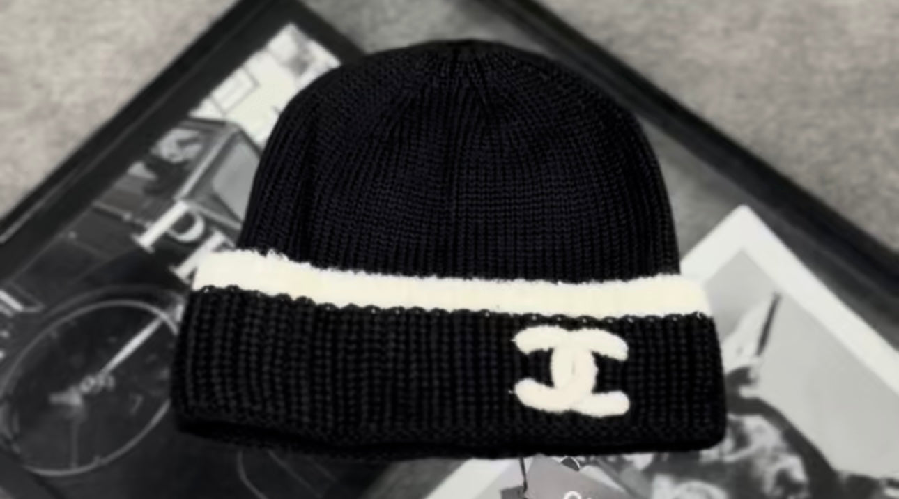 Chanel Beanie Black