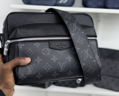 Louis Vuitton Outdoor Messenger