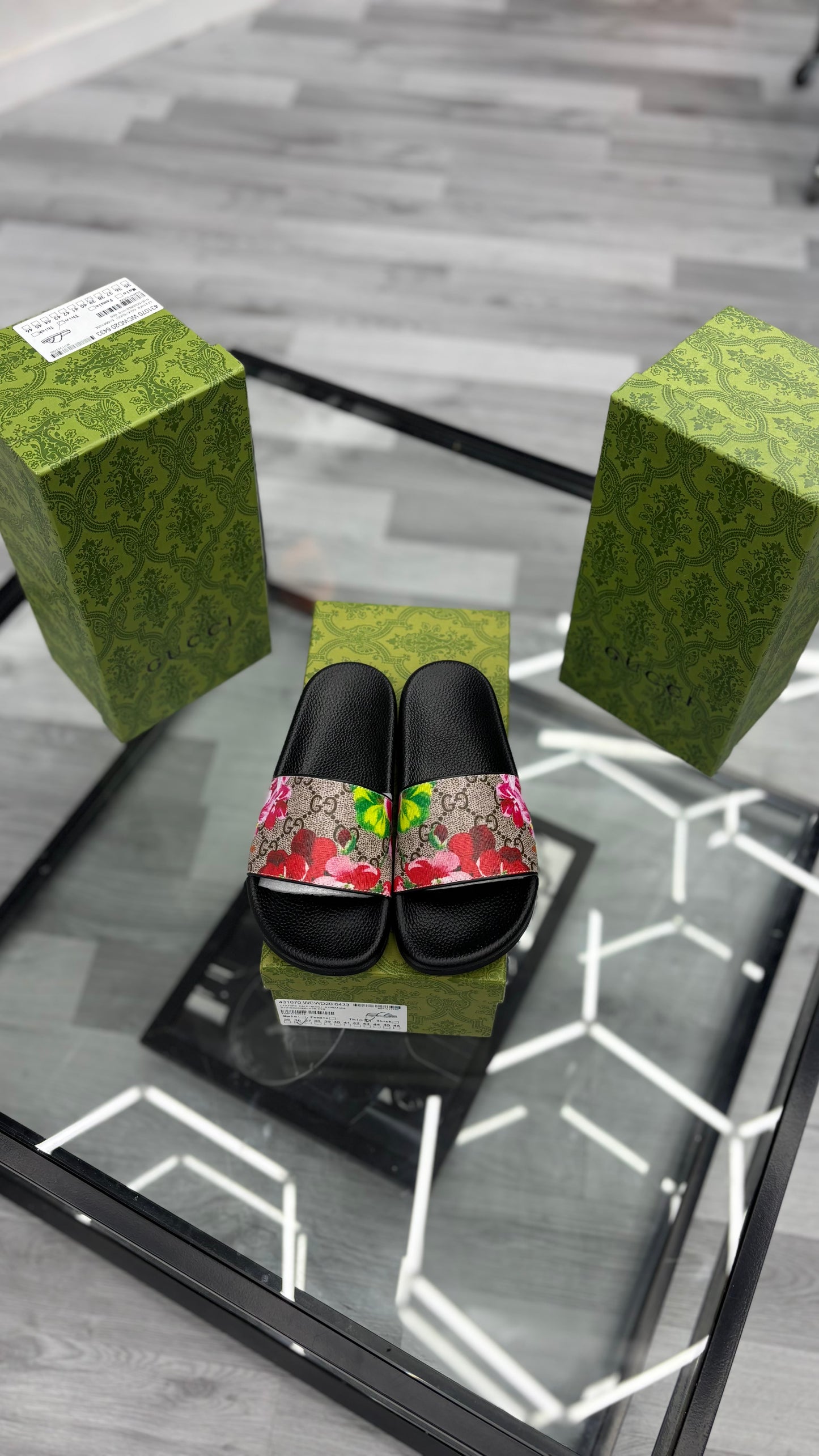 Women’s Gucci Flowers Sandals