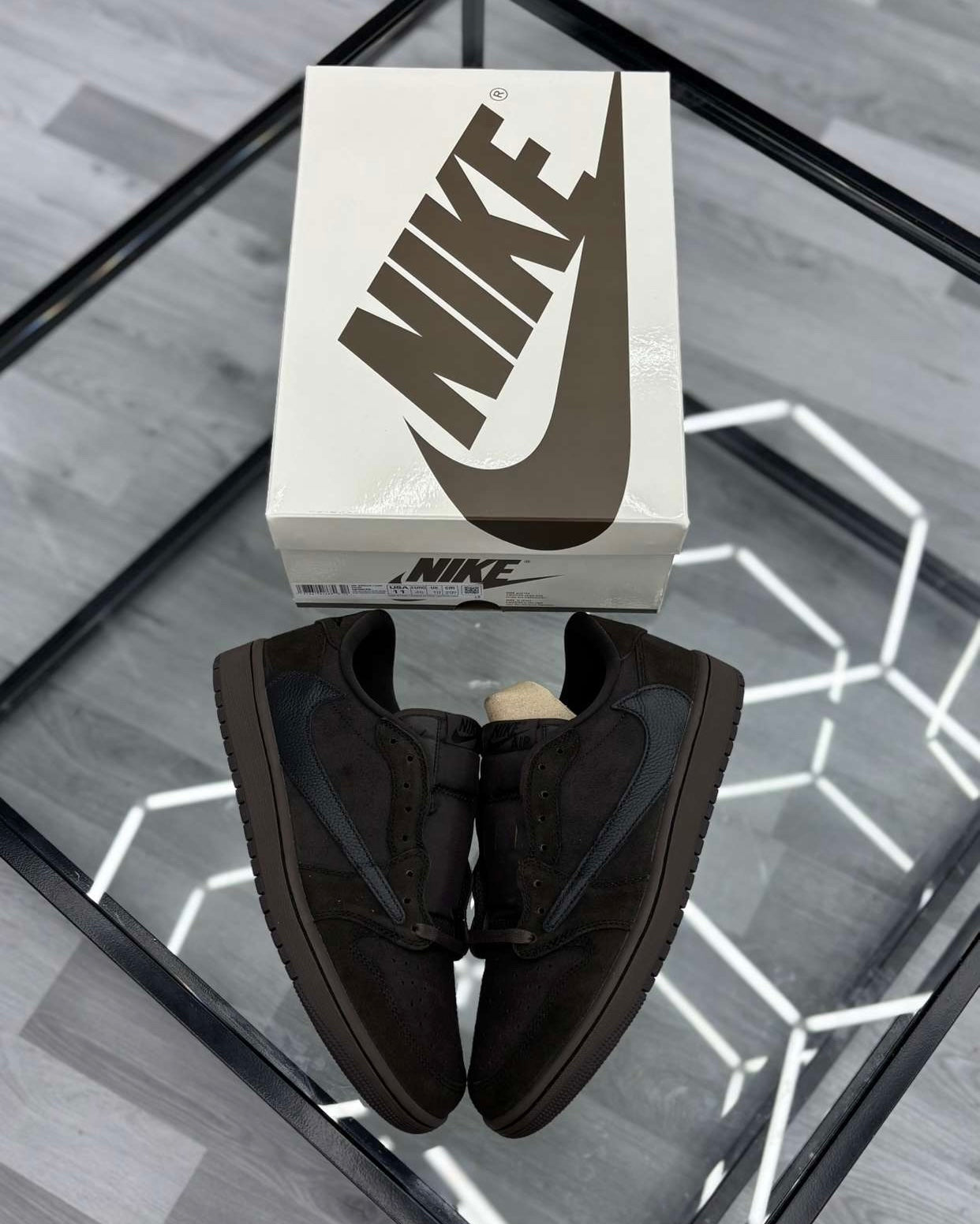 Travis Scott x Jordan 1 Low OG SP 'Velvet Brown' Trainers